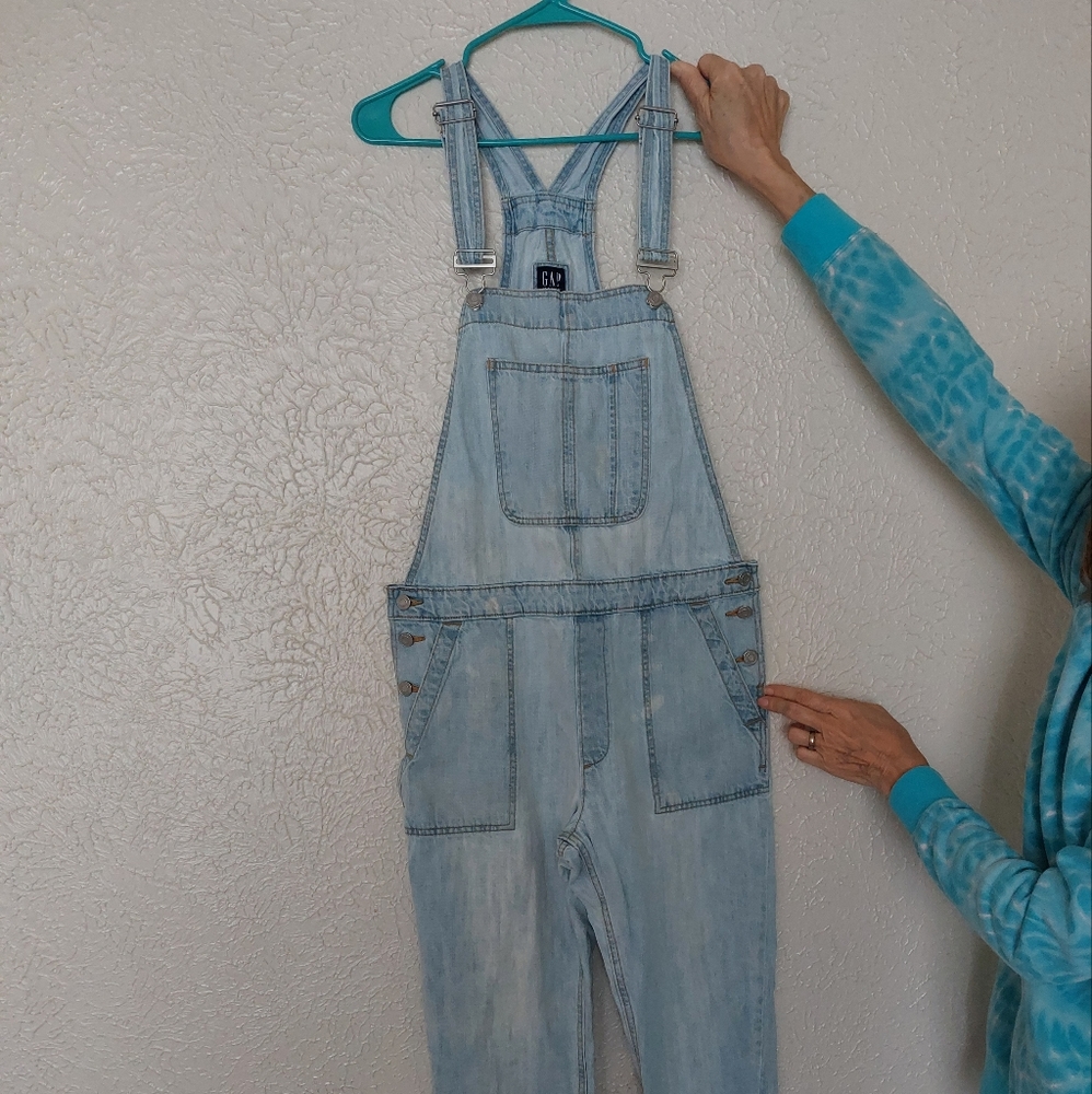 Light wash denim tall overalls size medium